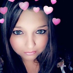 Meet your Posher, Cassandra